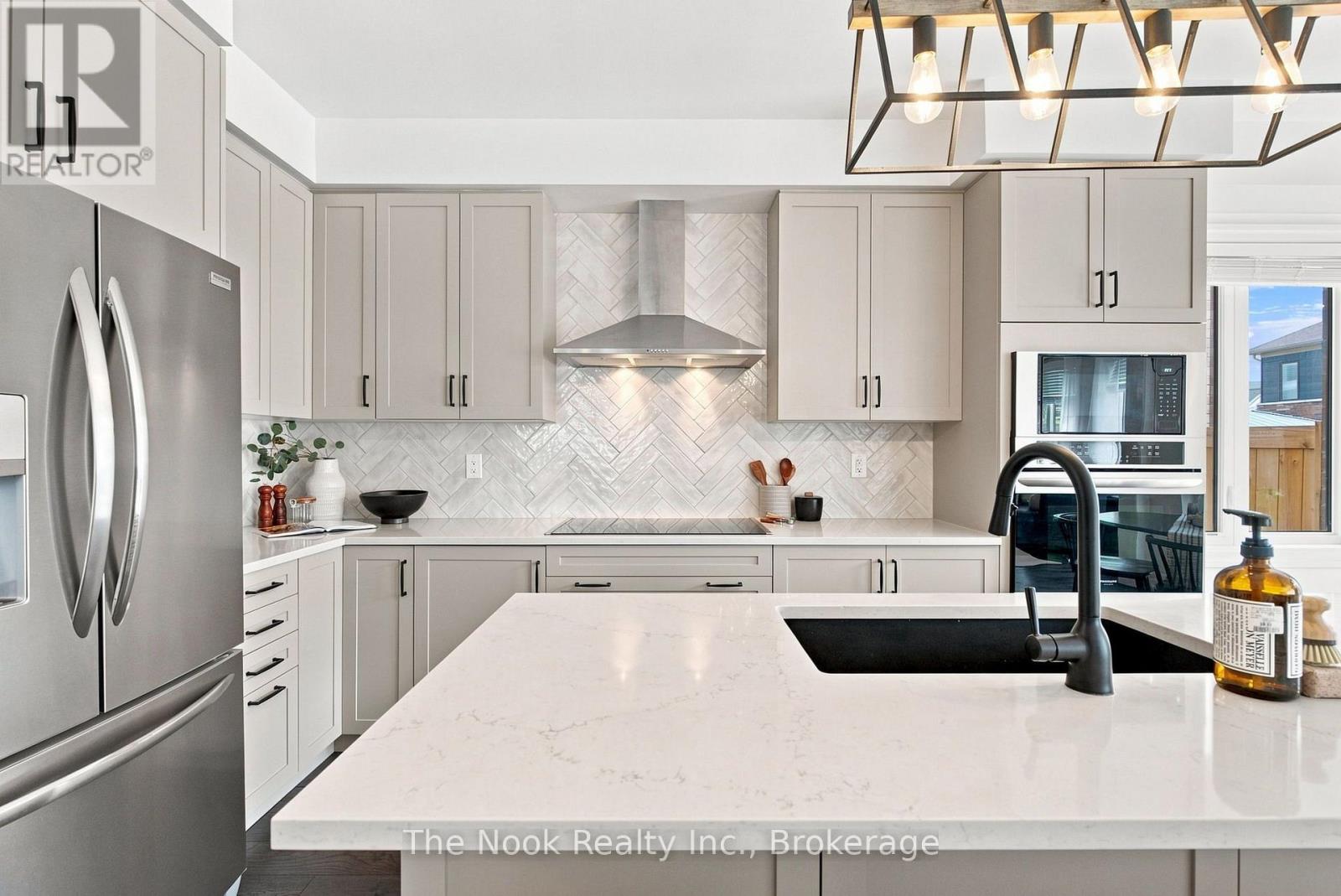 100 WOOLACOTT LANE - Image 9