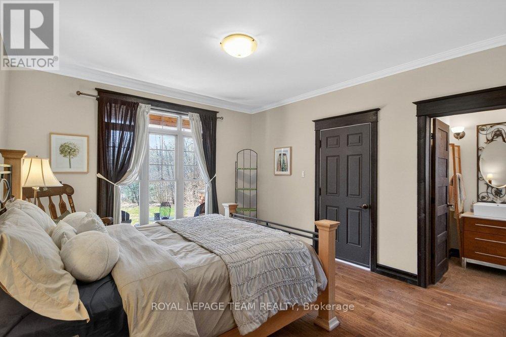 1671 REINDEER WAY - 31