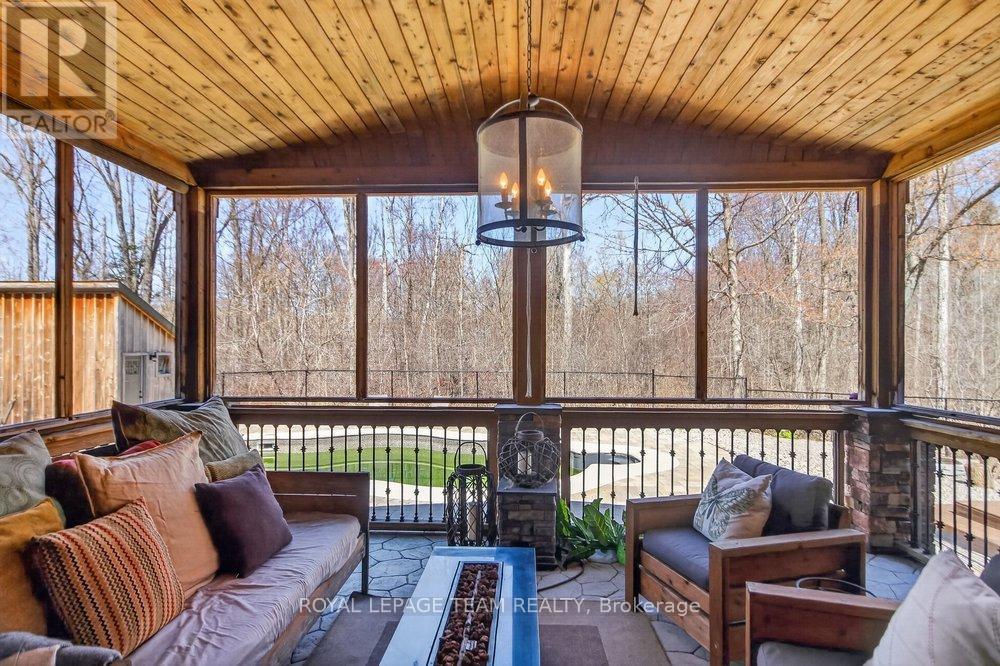 1671 REINDEER WAY - 9