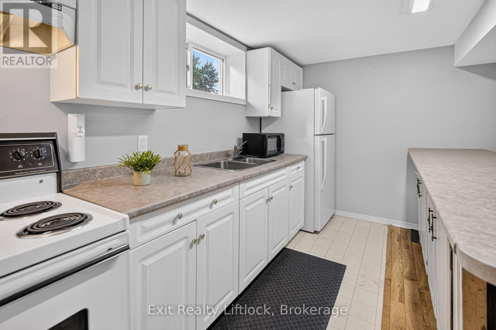 2289 BASE LINE ROAD - Image 21