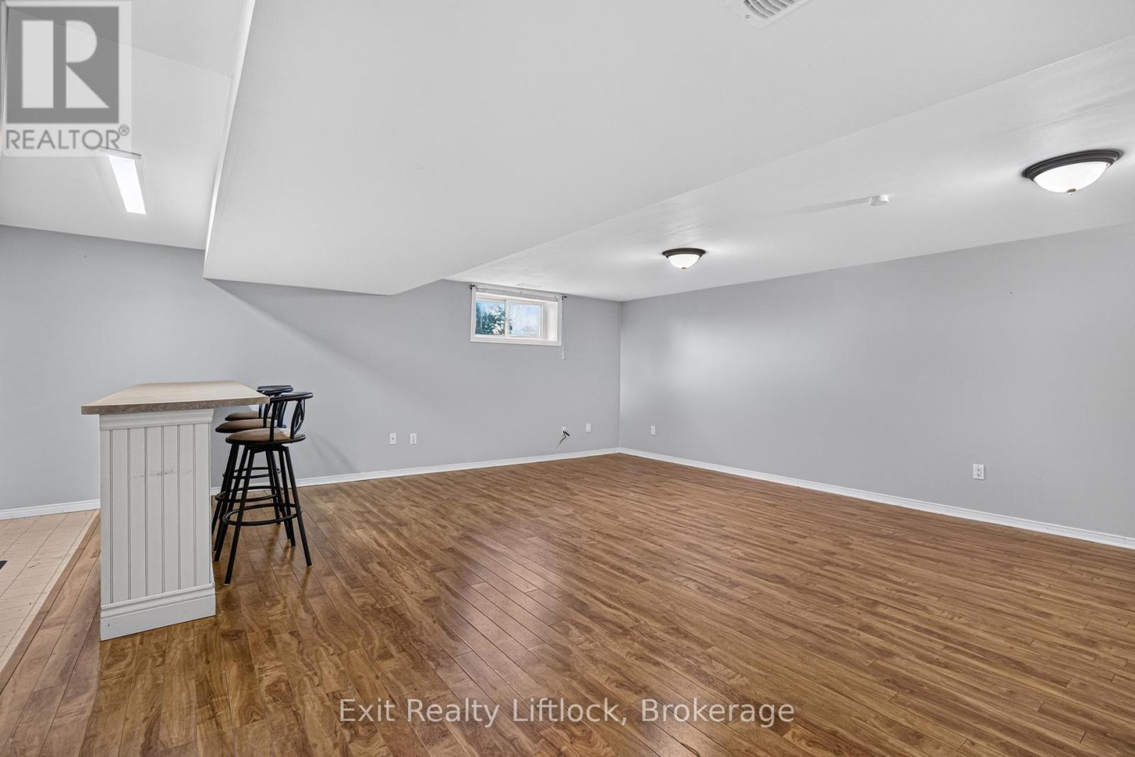 2289 BASE LINE ROAD - Image 22