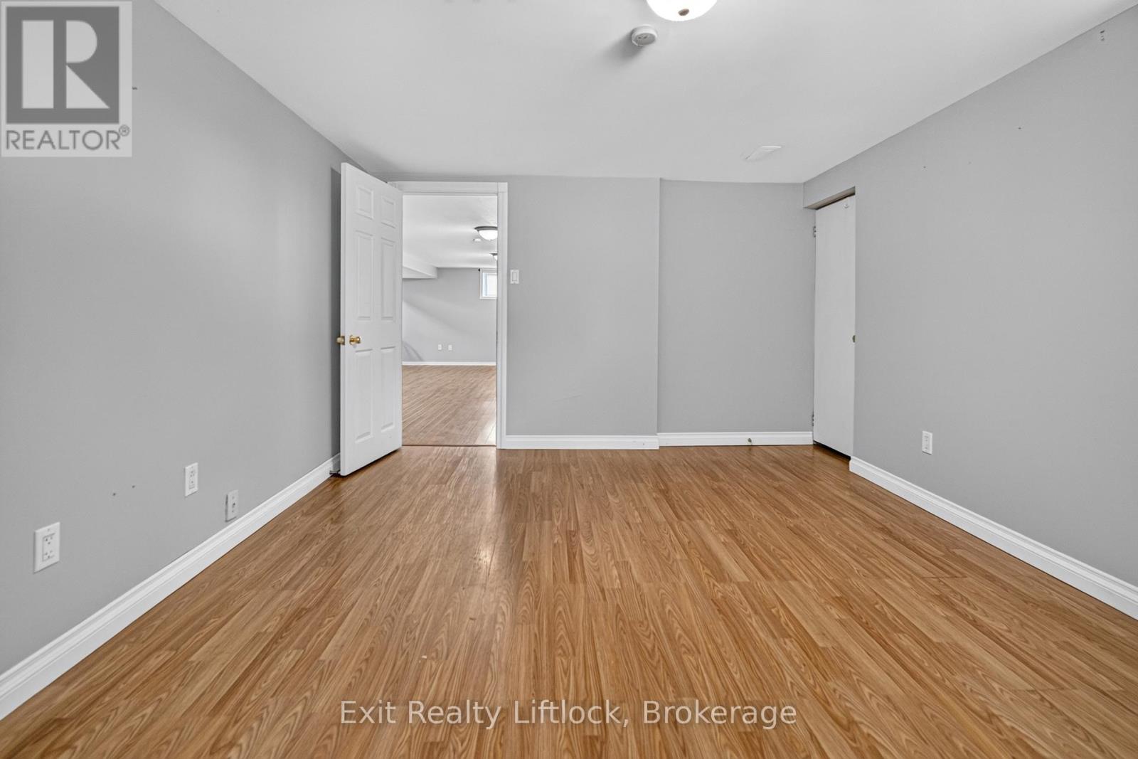 2289 BASE LINE ROAD - Image 25