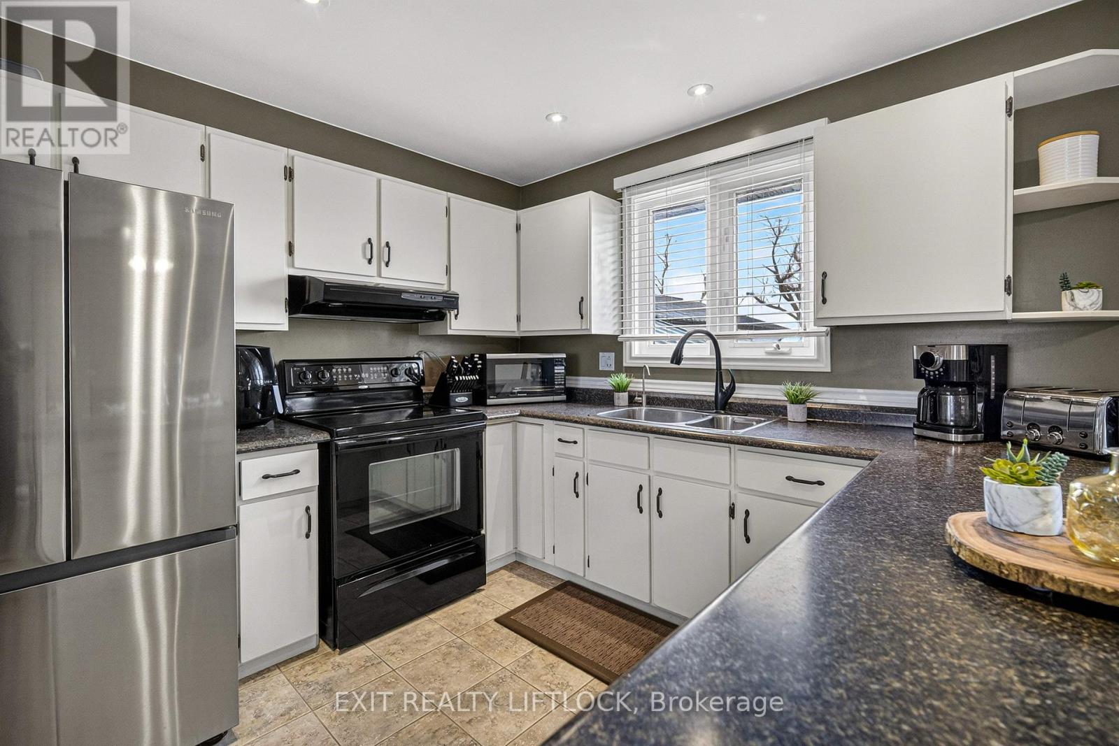 2289 BASE LINE ROAD - Image 7