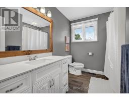 2289 Base Line Road, Otonabee South Monaghan, ON K9J6X7 Photo 15
