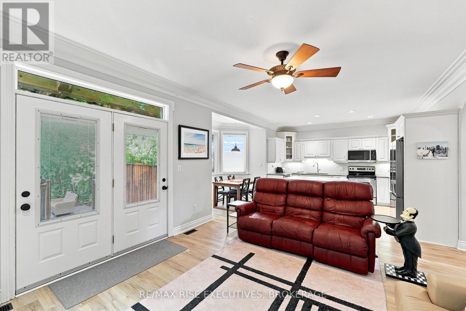 700 MELROSE STREET - Image 16
