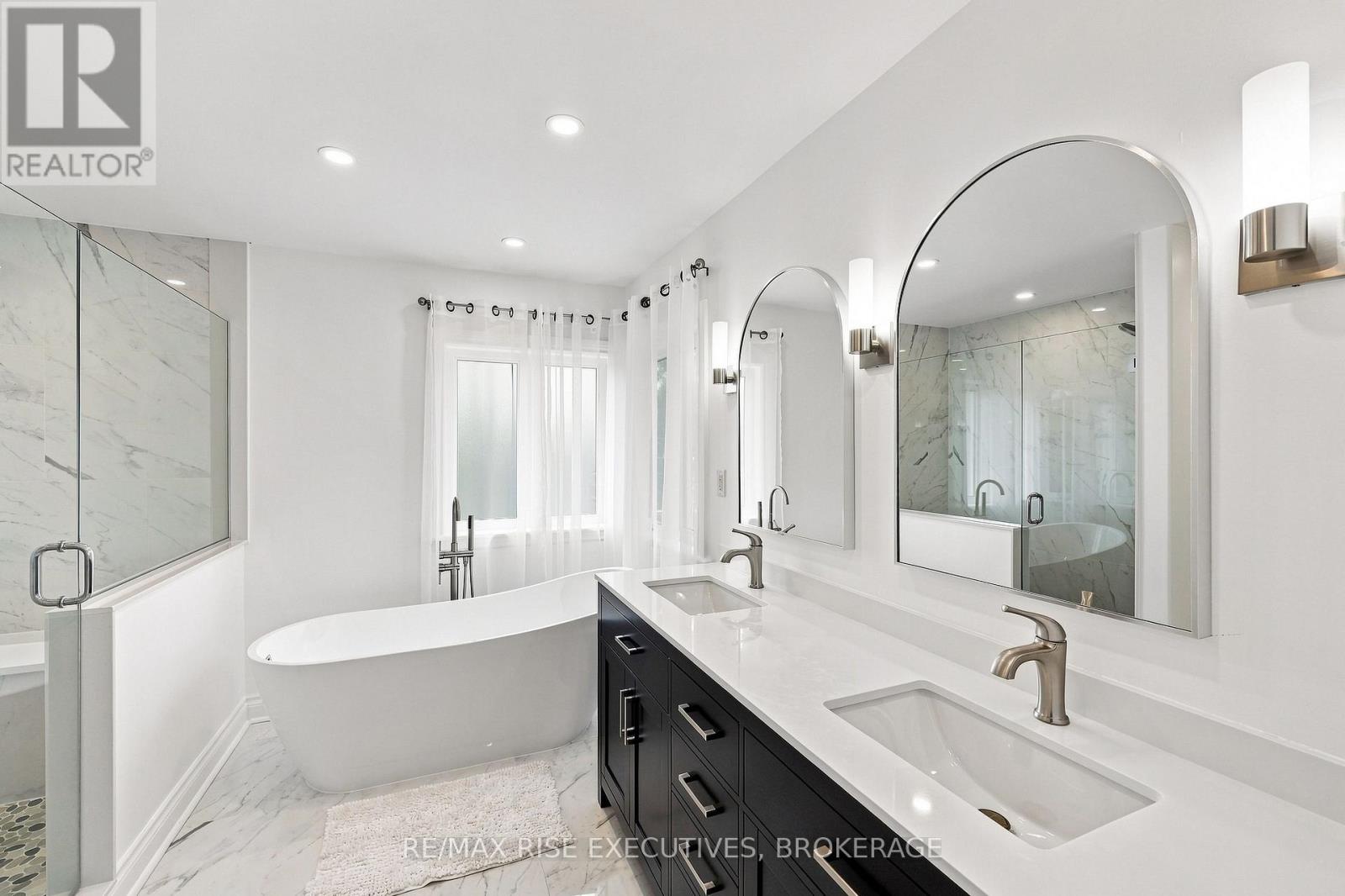700 MELROSE STREET - Image 25