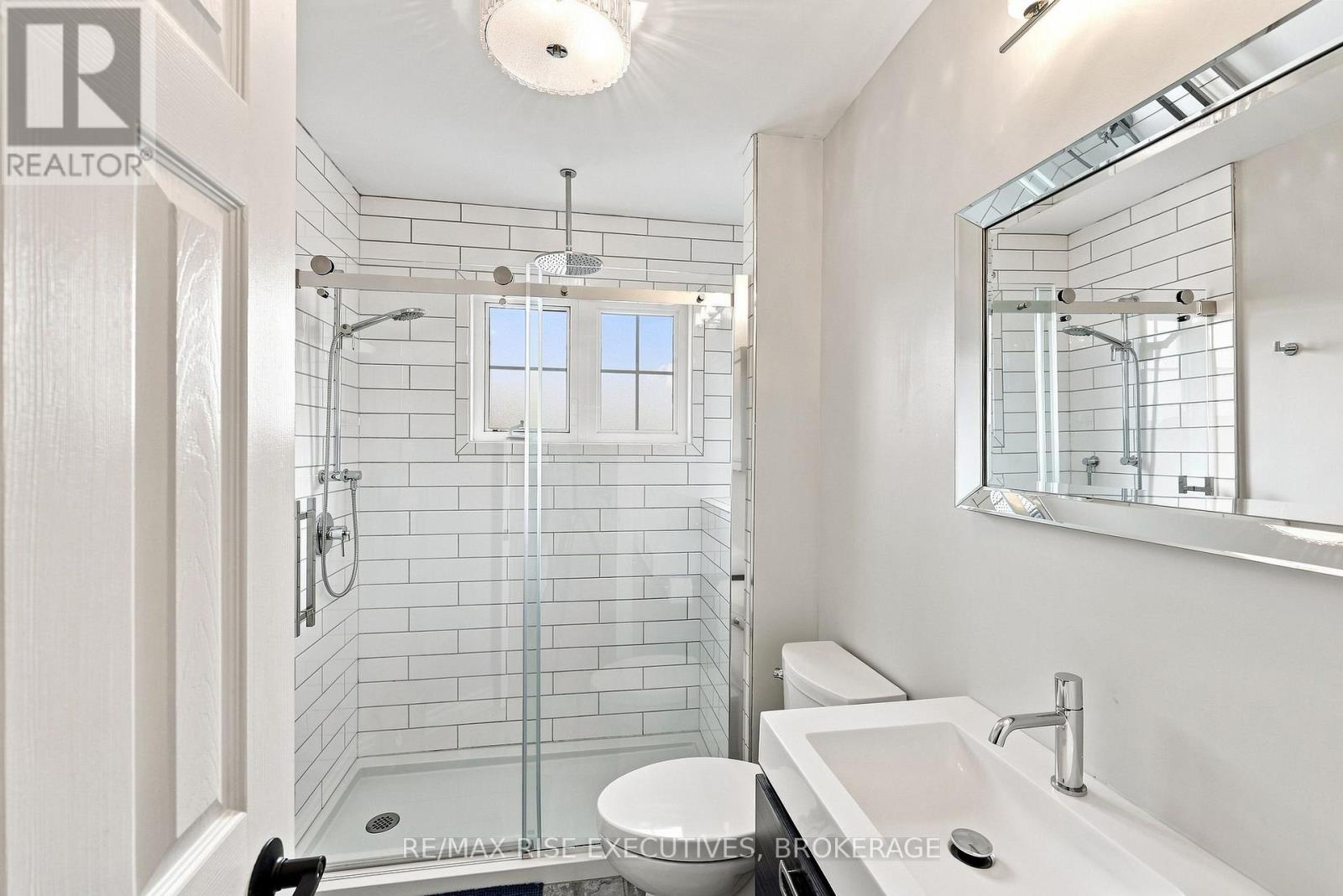 700 MELROSE STREET - Image 31