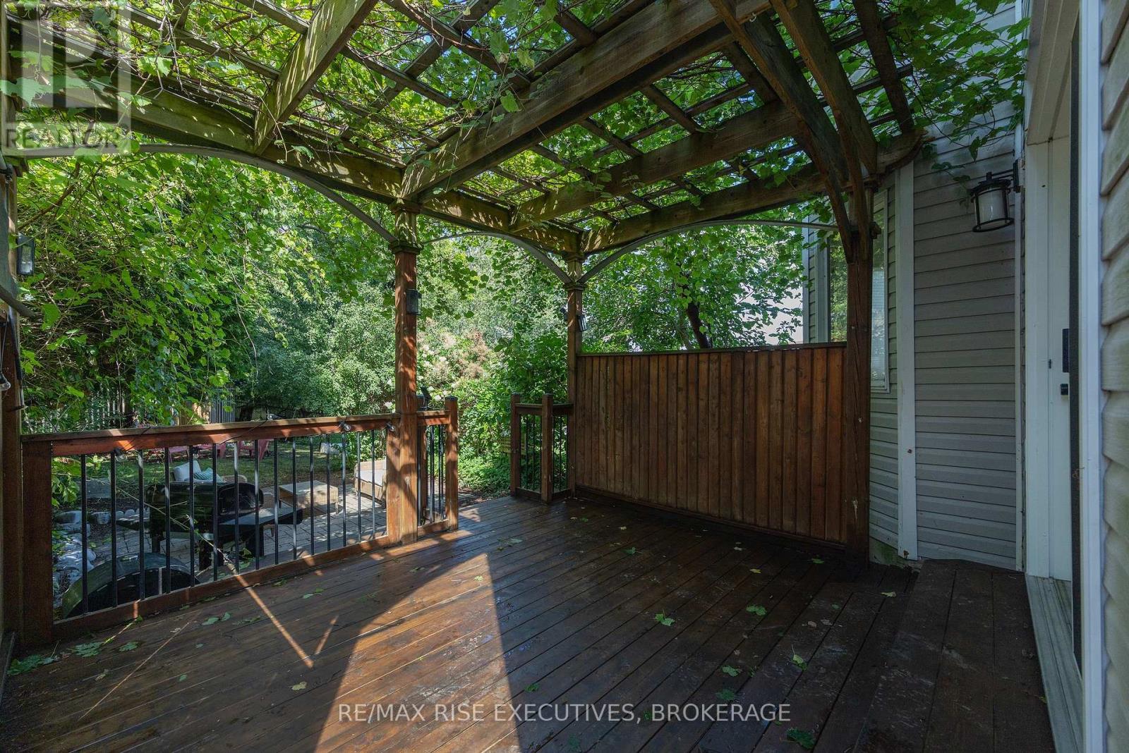 700 MELROSE STREET - 39