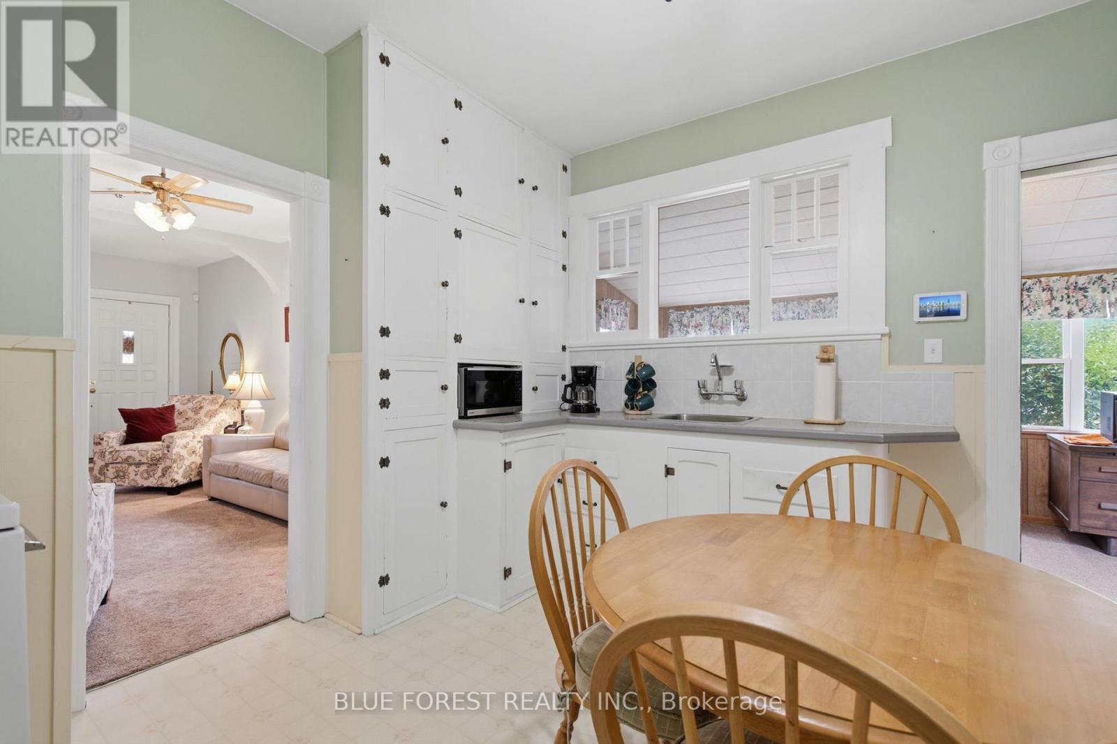 31 BARKER STREET - Image 12