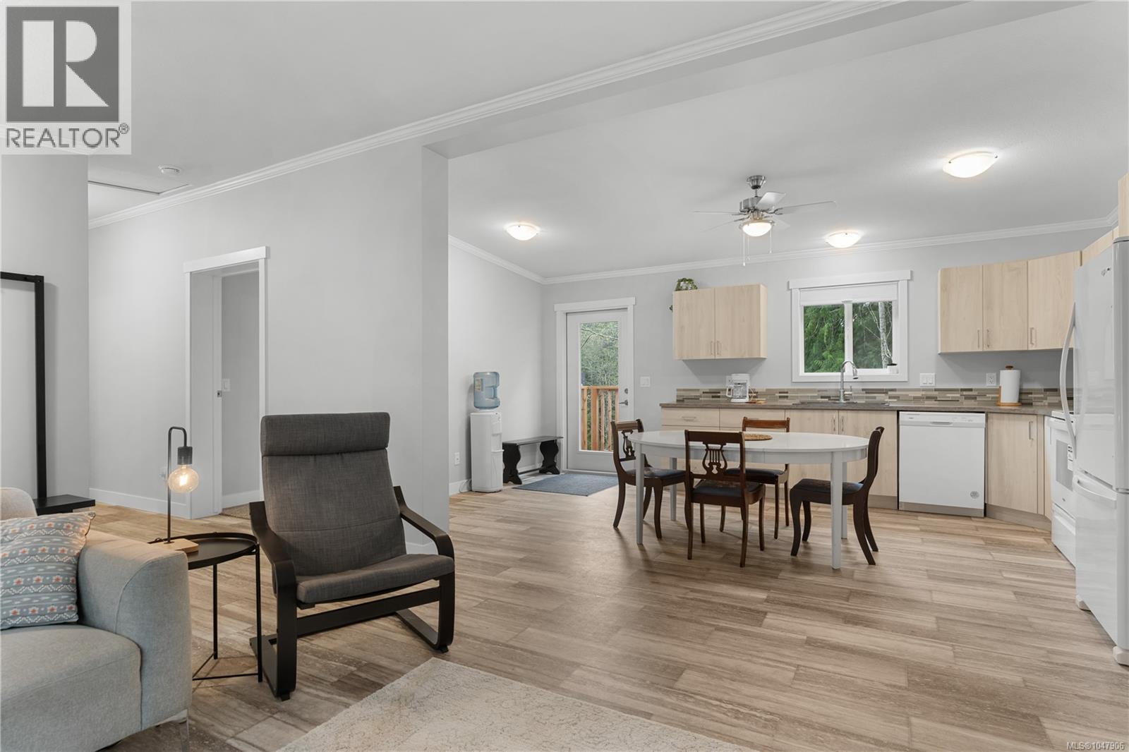 1040 Conville Rd - Image 24