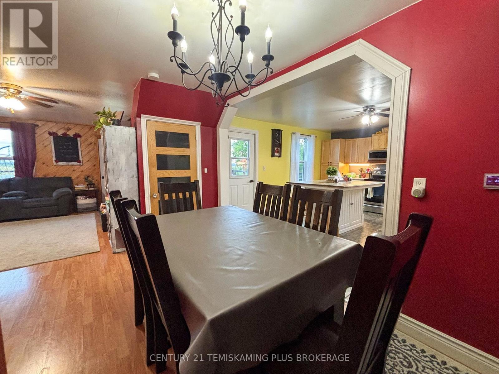 944403 MAYBROOK ROAD - 11