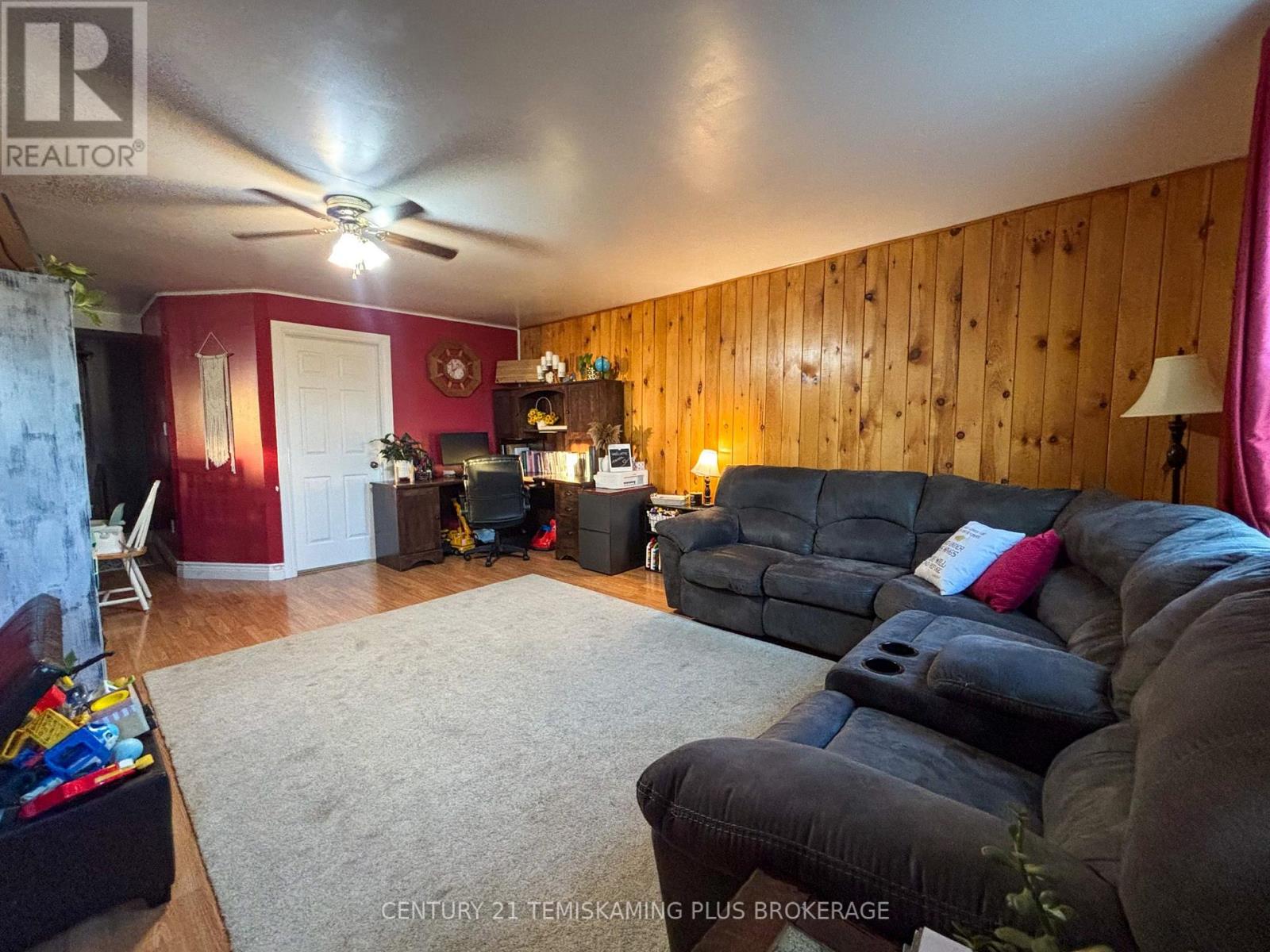 944403 MAYBROOK ROAD - 14