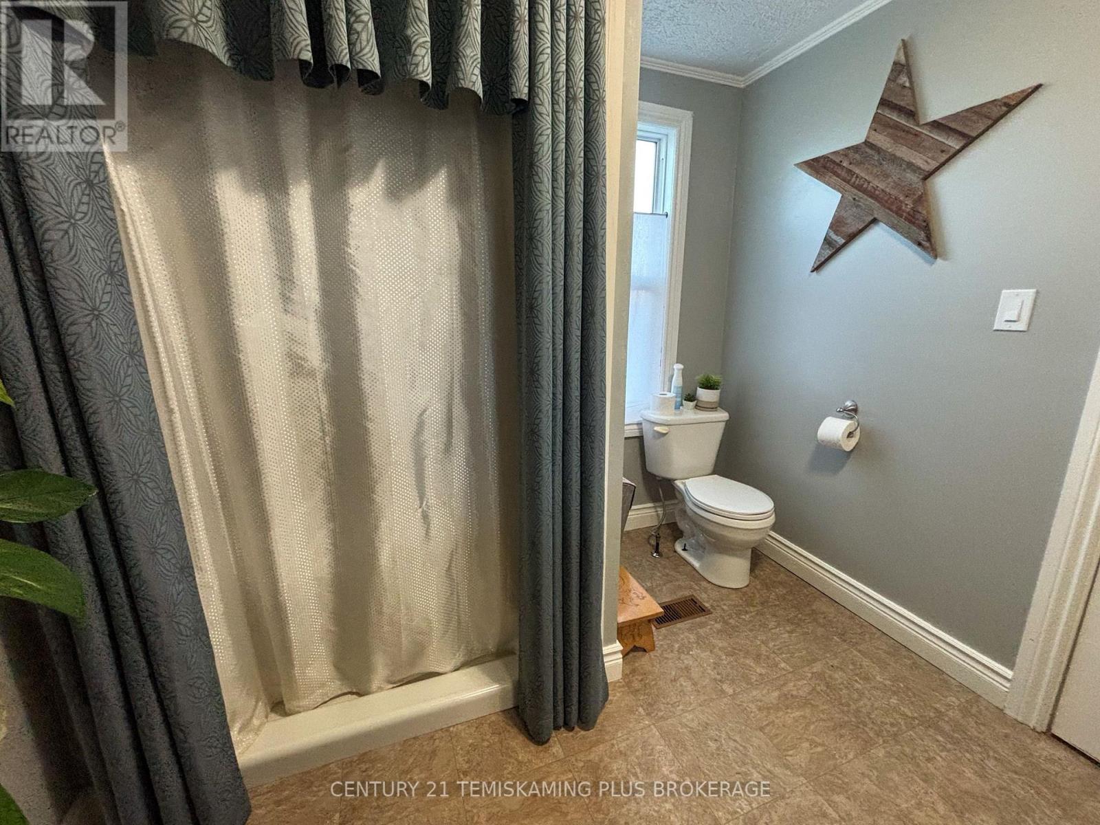944403 MAYBROOK ROAD - 16