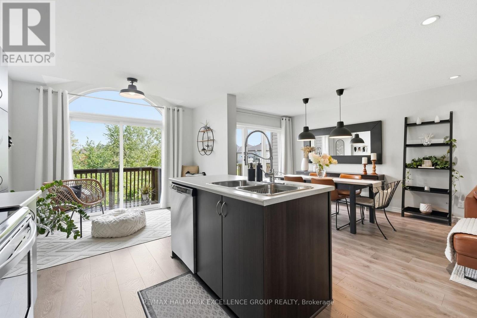2241 MARBLE CRESCENT - 15