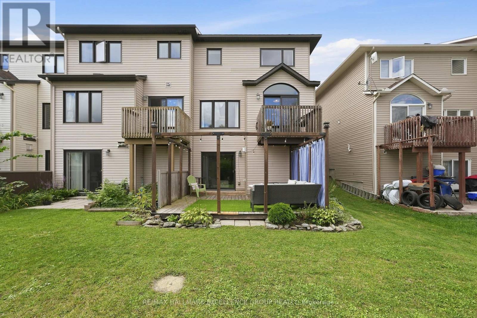2241 MARBLE CRESCENT - 34