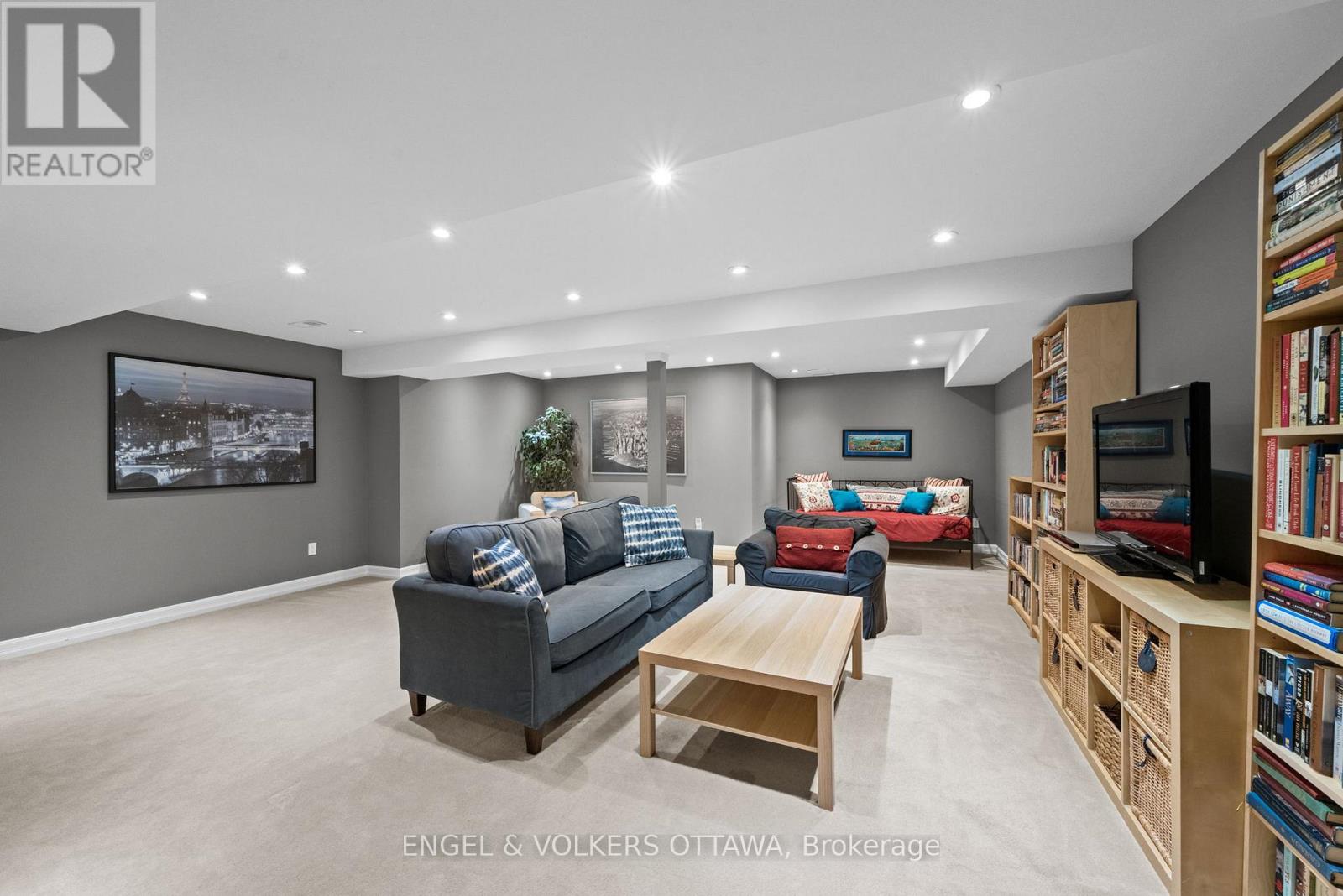 564 ERINWOODS CIRCLE - Image 29
