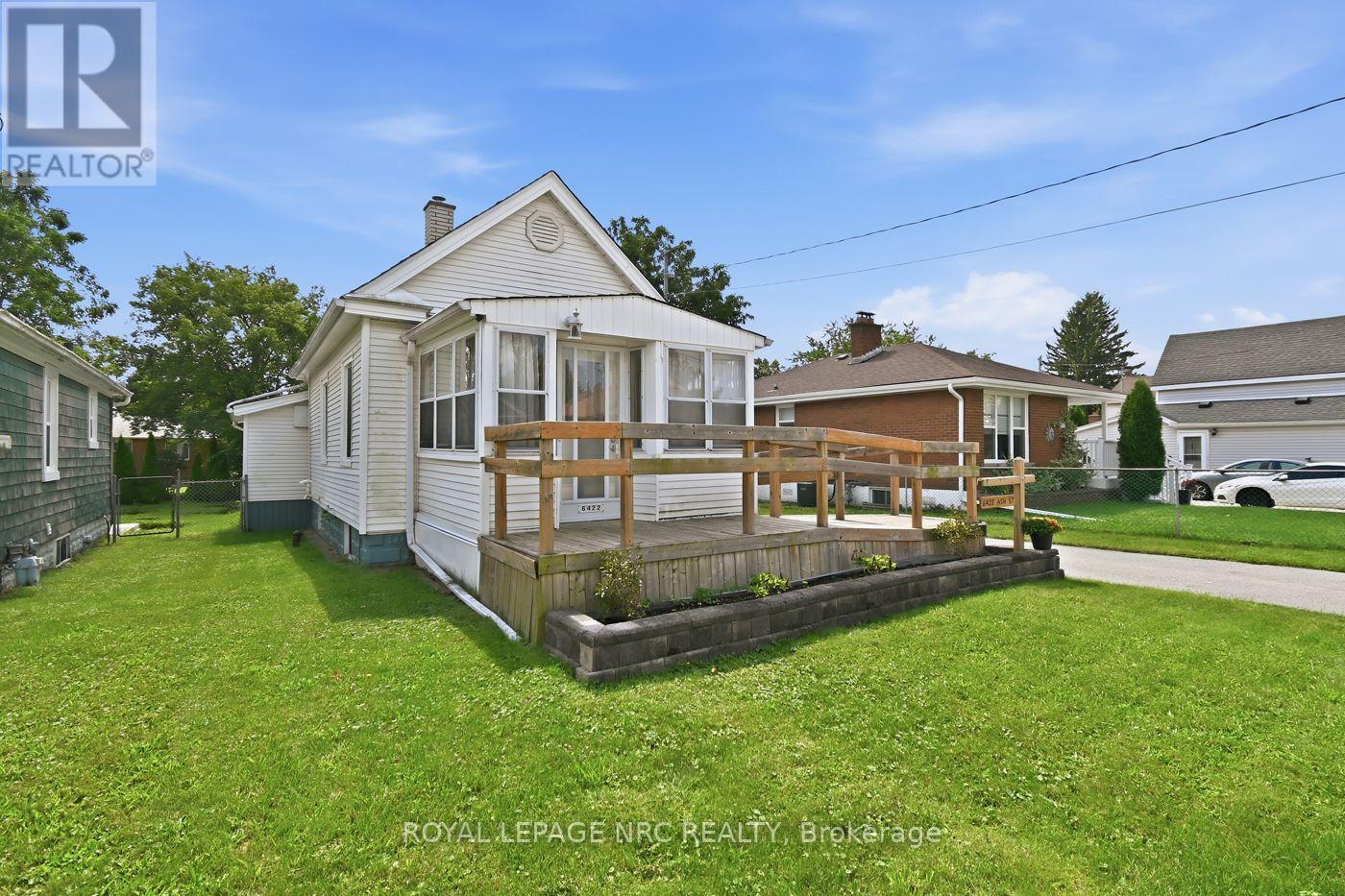 6422 ASH STREET - 35