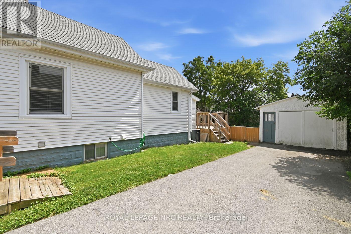6422 ASH STREET - Image 36