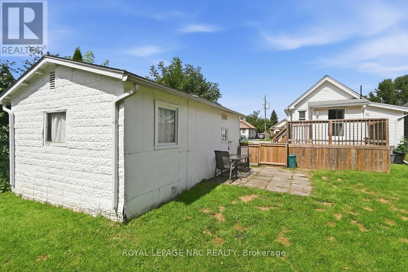 6422 ASH STREET - 41