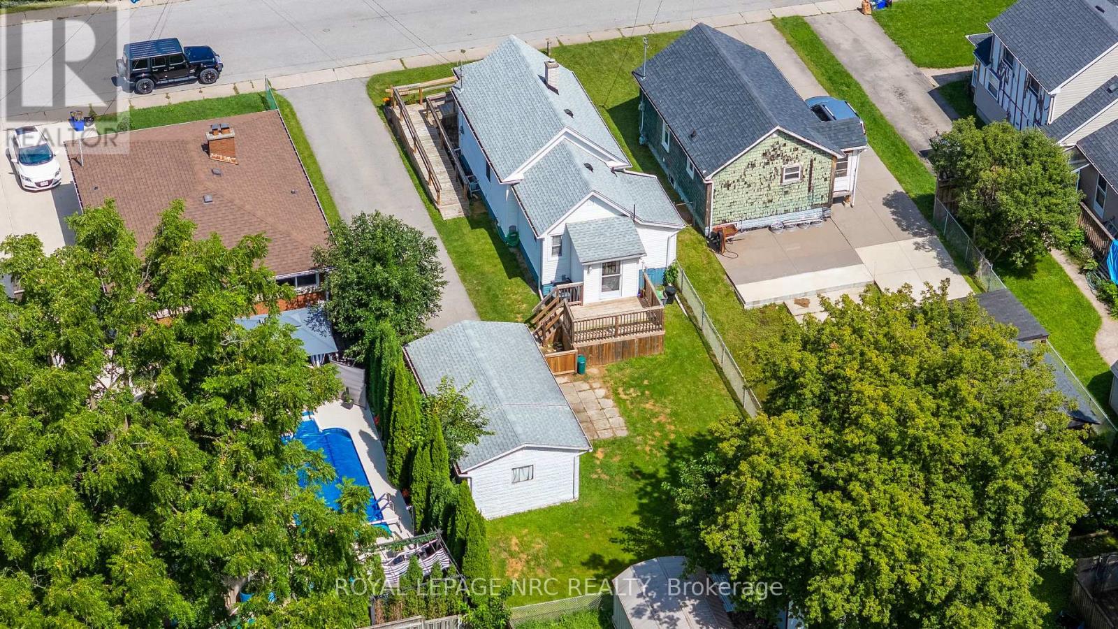 6422 ASH STREET - 8