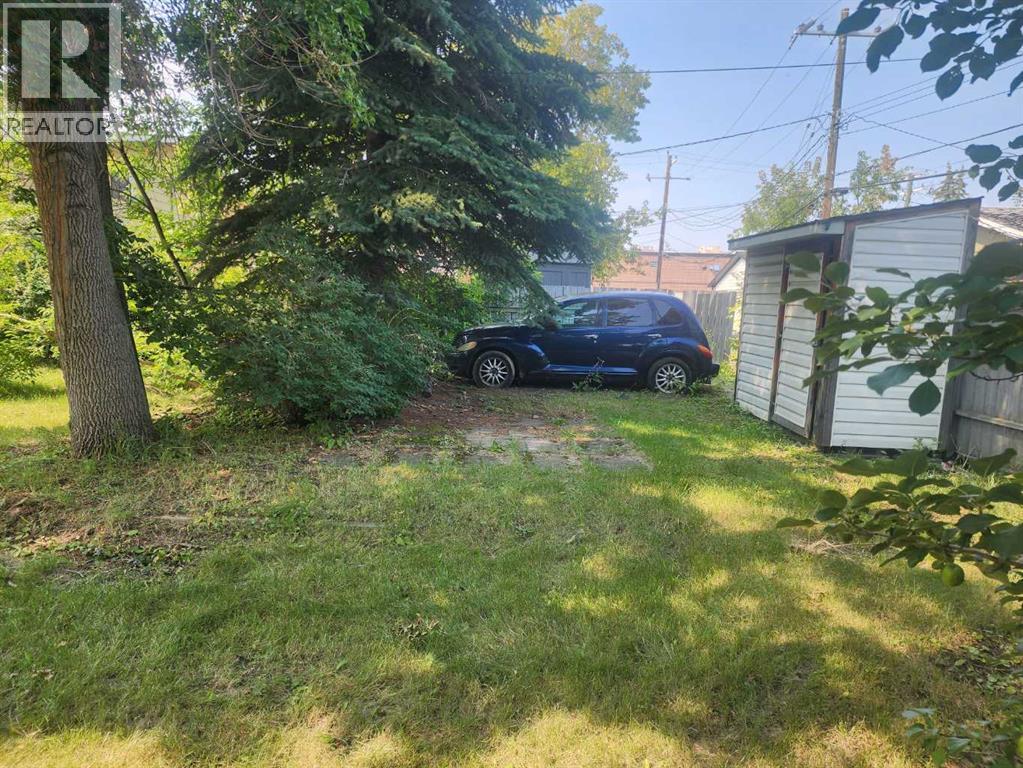 2408 23 Avenue SW - 4