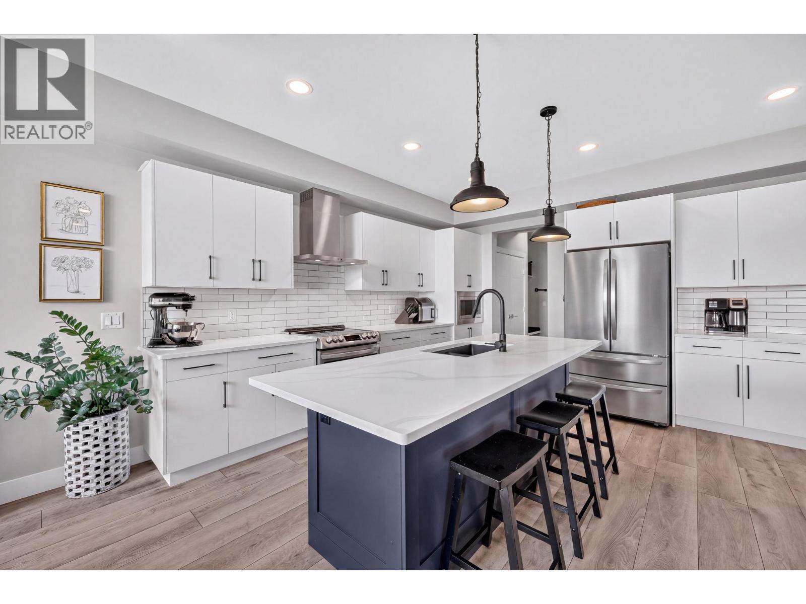 2359 Hawks Boulevard - 10