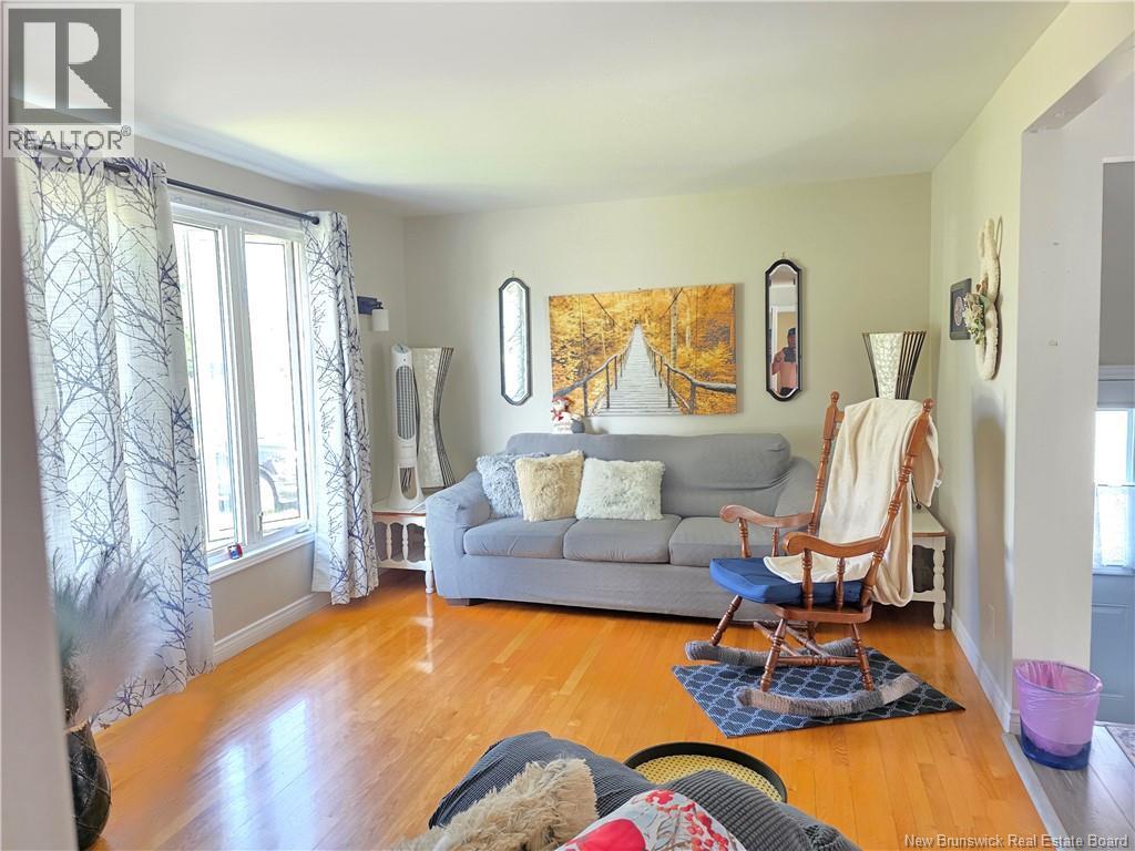 205 Francine - Image 16