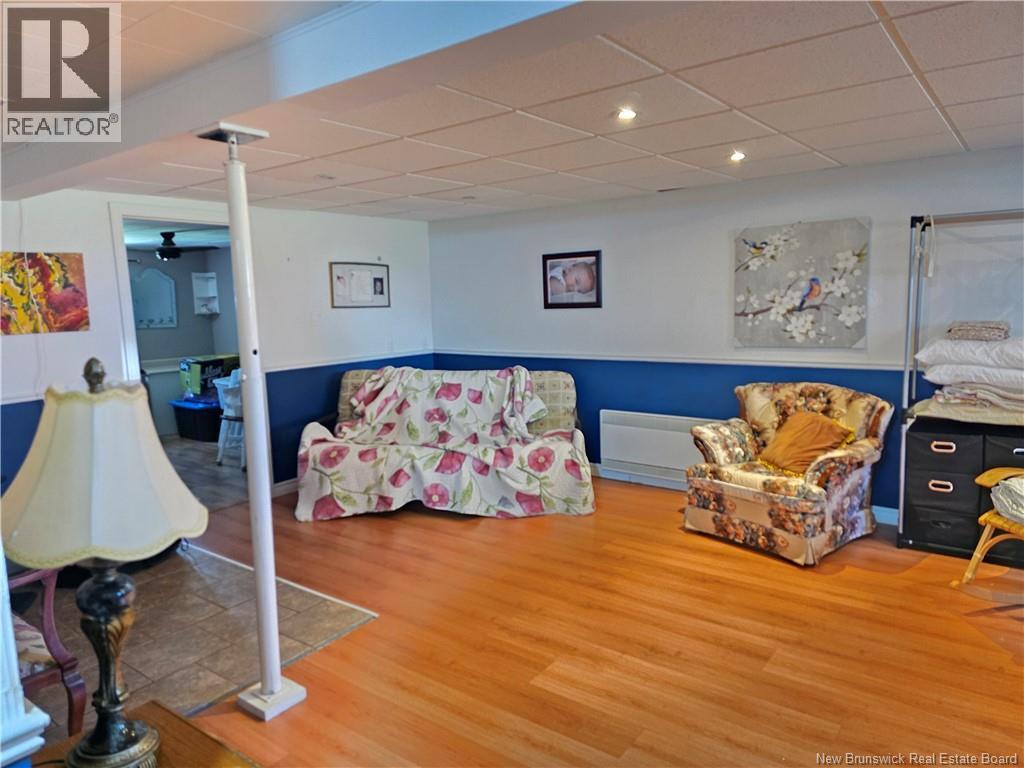 205 Francine - Image 19