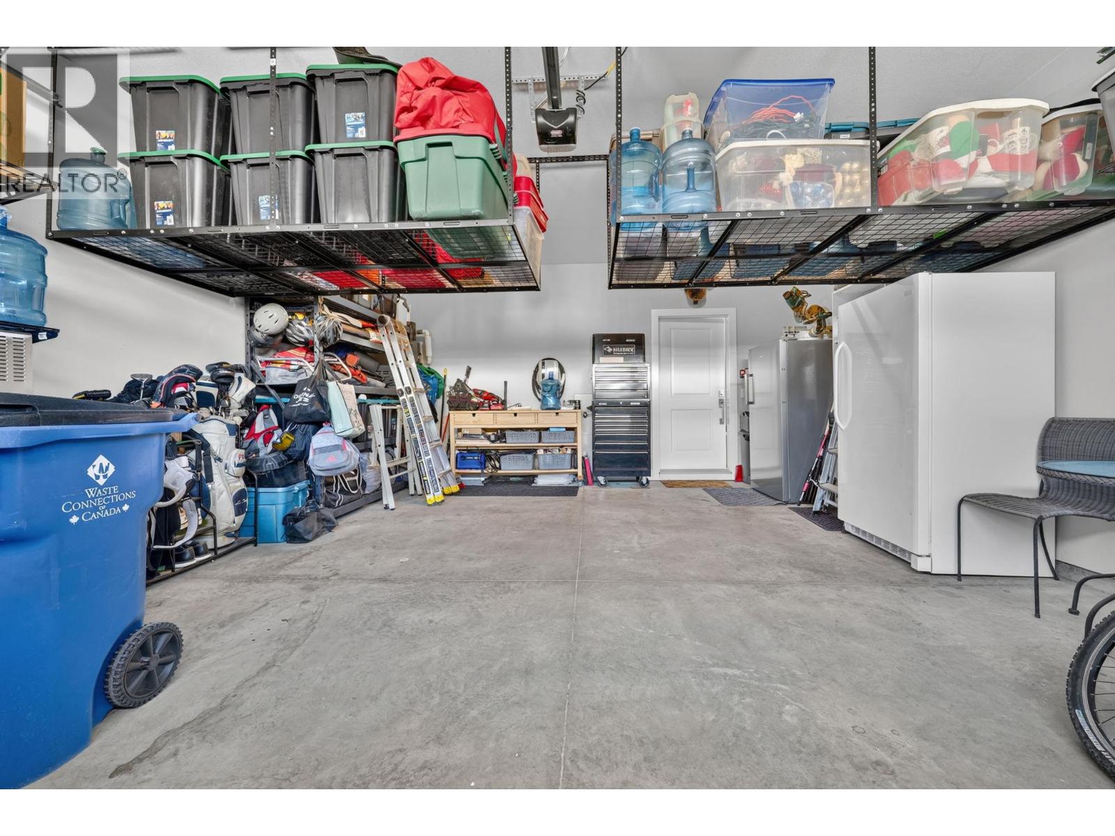 2359 Hawks Boulevard - Image 53