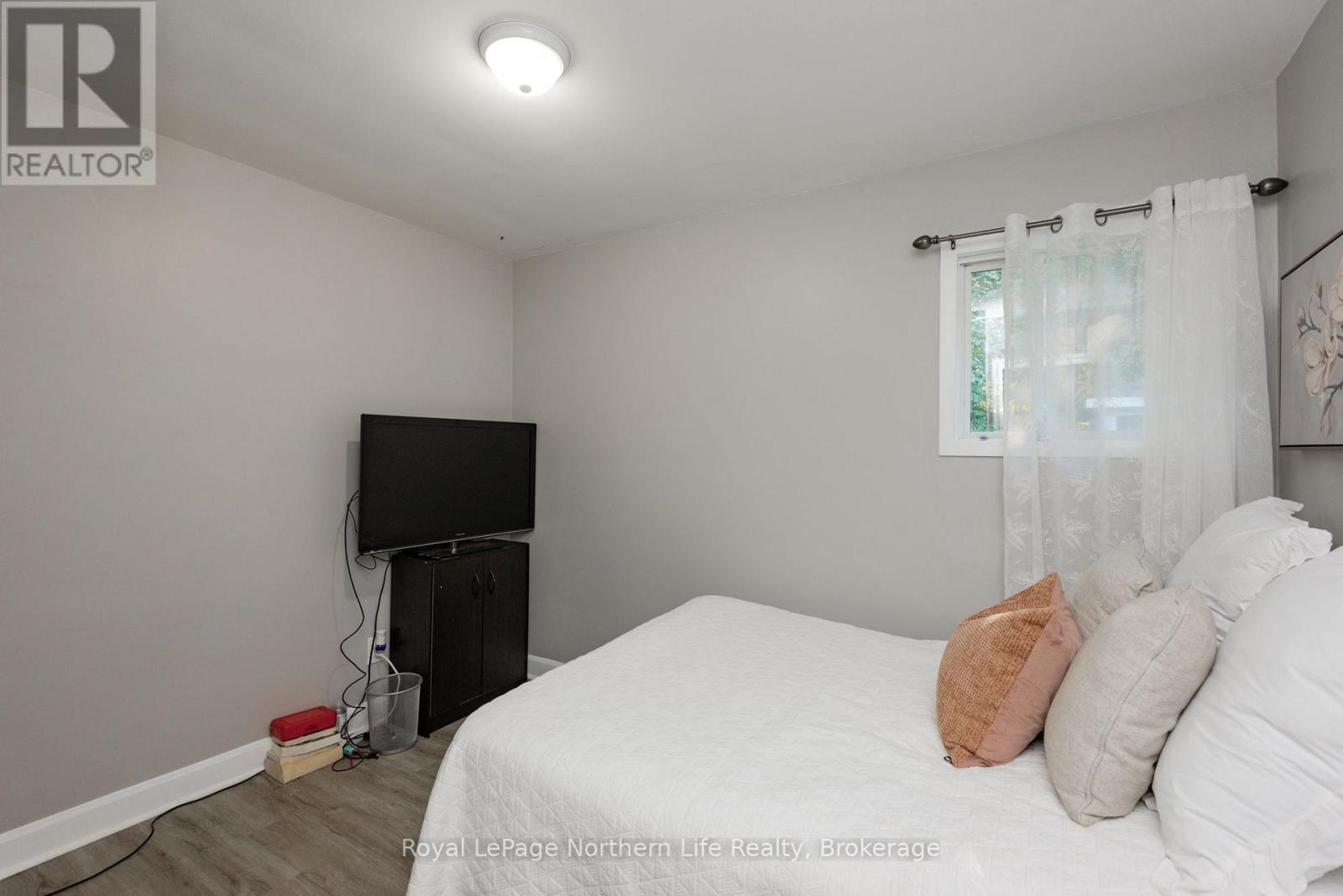 263 WESLEY AVENUE - Image 16