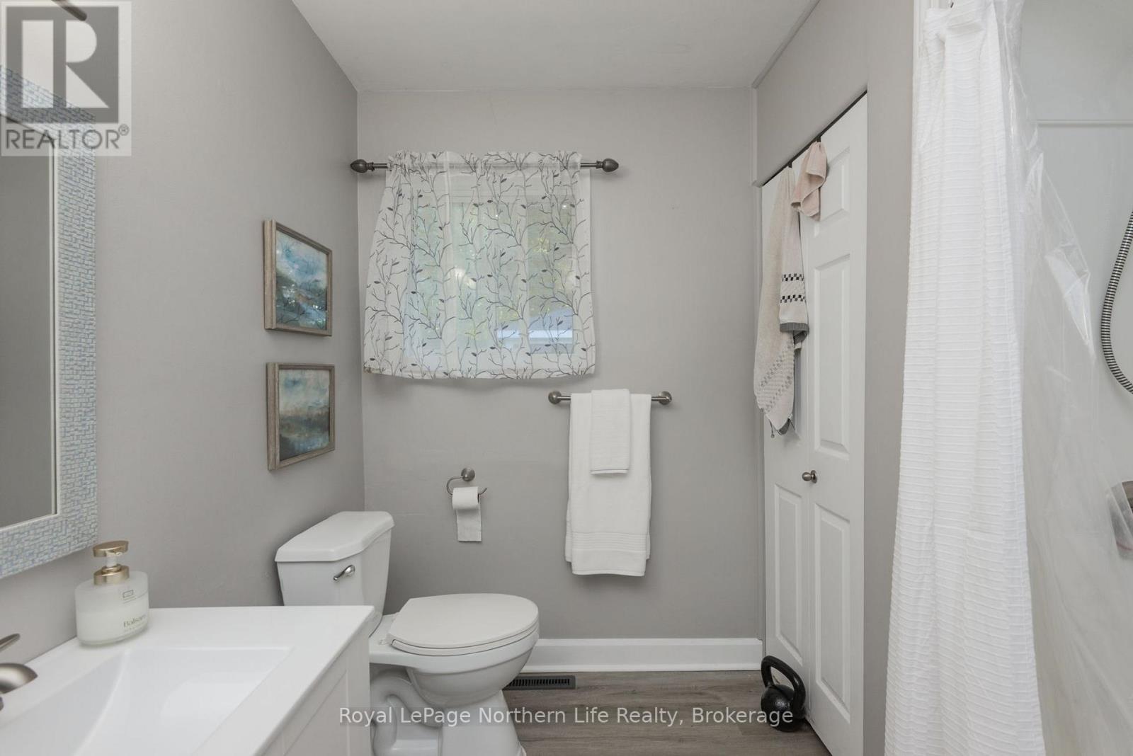263 WESLEY AVENUE - Image 21
