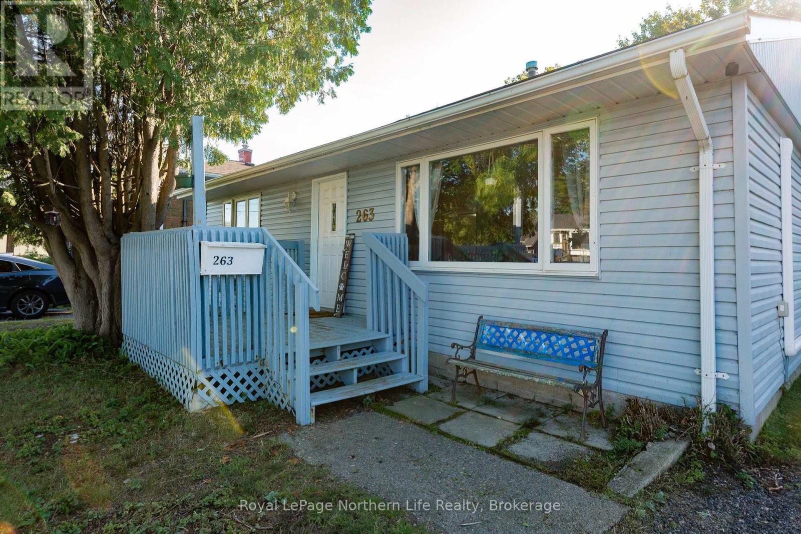 263 WESLEY AVENUE - 3