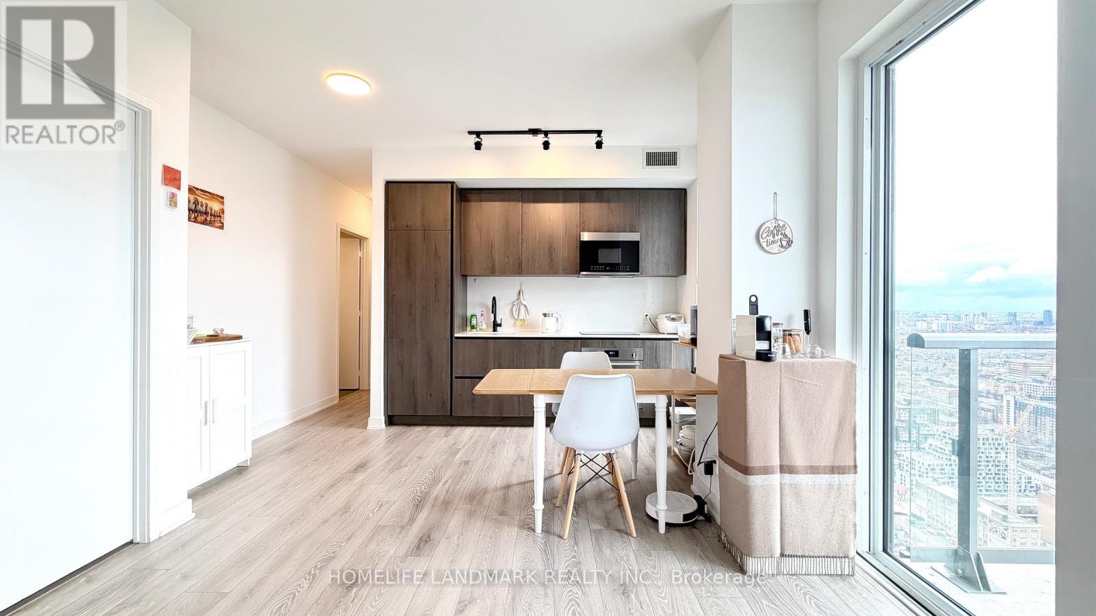 #5002 108 PETER STREET - 10
