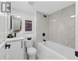 D - 5 Hopperton Drive, Toronto, ON M2L2S5 Photo 19