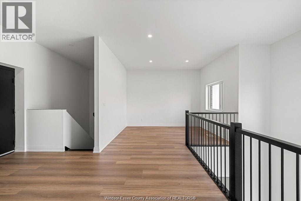 #212 4400 LAURIER PARKWAY - 21