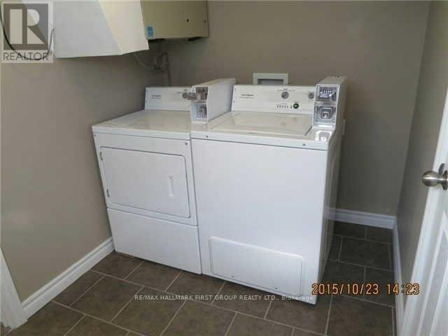 482 WARDEN AVENUE - 27