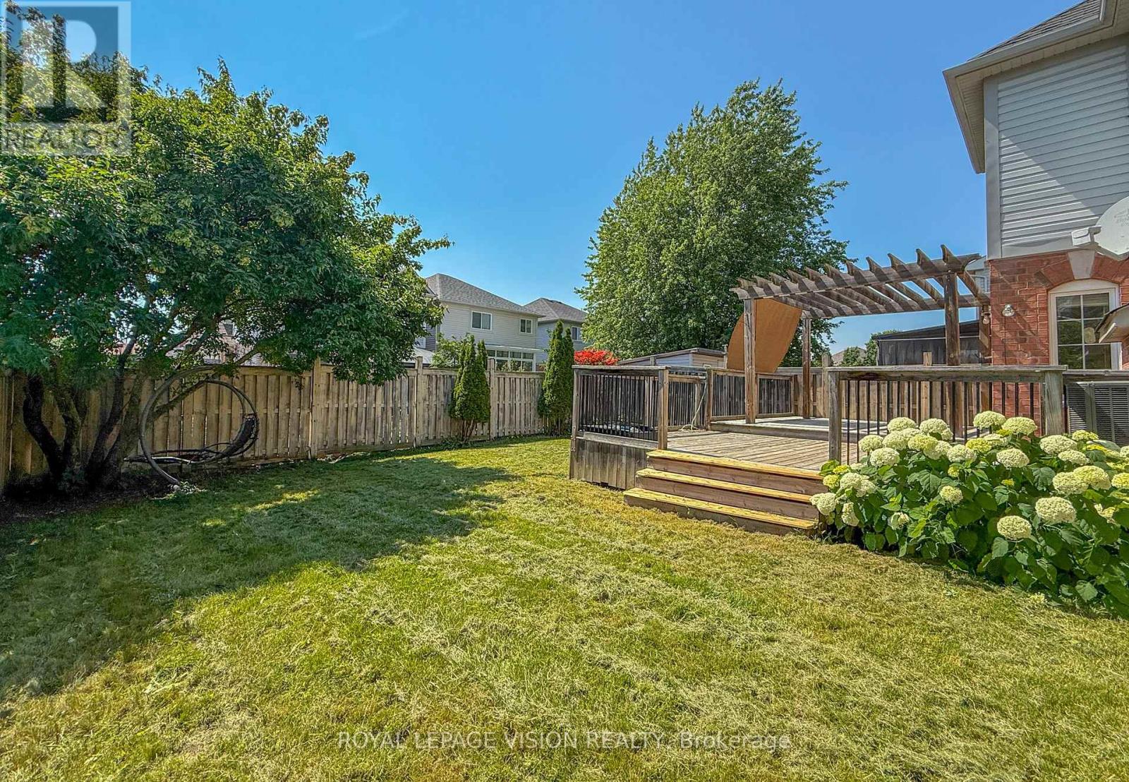 2 LAPRADE SQUARE - Image 39