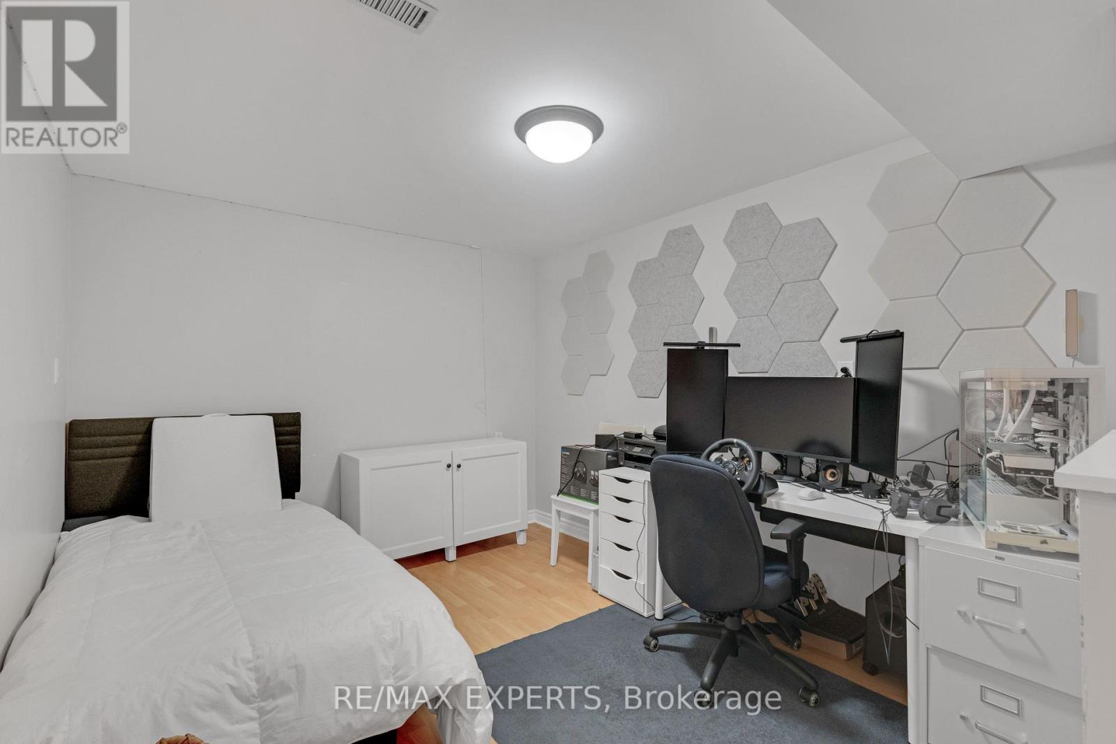 255 MATTHEW DRIVE - Image 28