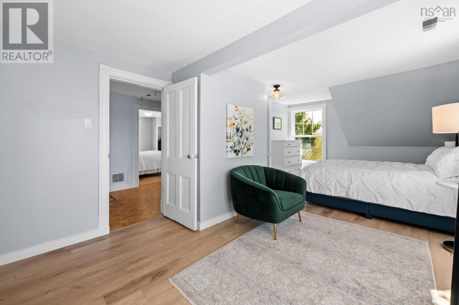 Property 23 of 41 of 54 Parkhill Road