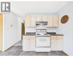 4706 Ontario Ave, Powell River, BC V8A5L6 Photo 23