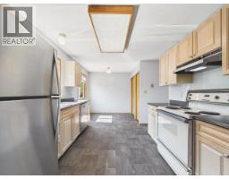 4706 Ontario Ave, Powell River, BC V8A5L6 Photo 18