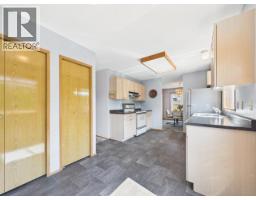 4706 Ontario Ave, Powell River, BC V8A5L6 Photo 22