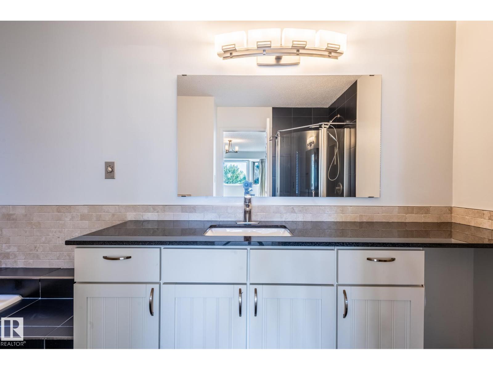 13 CANYON DR - 46