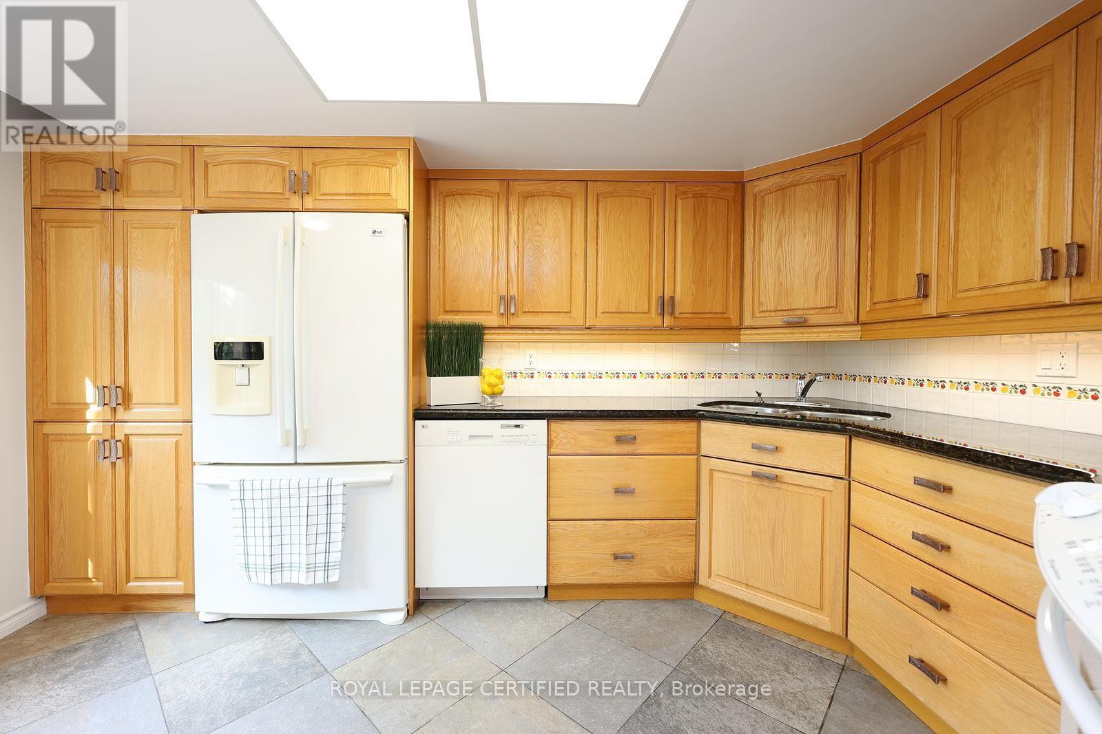 #312 20 CHERRYTREE DRIVE - Image 20