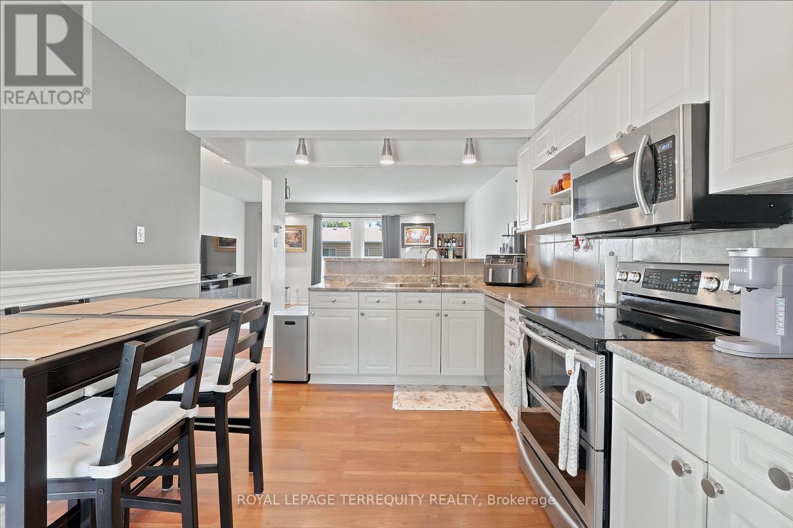 67 ENMOUNT DRIVE - 14