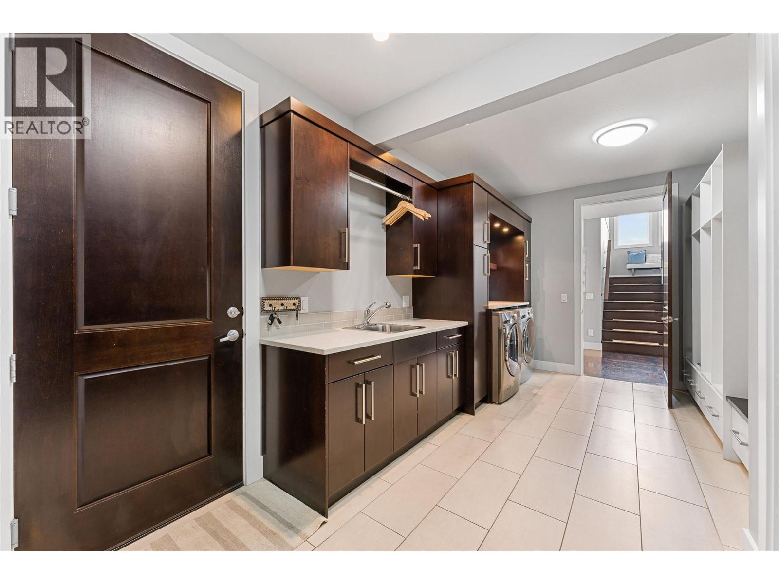 126 Sky Court, Kelowna - Image 1