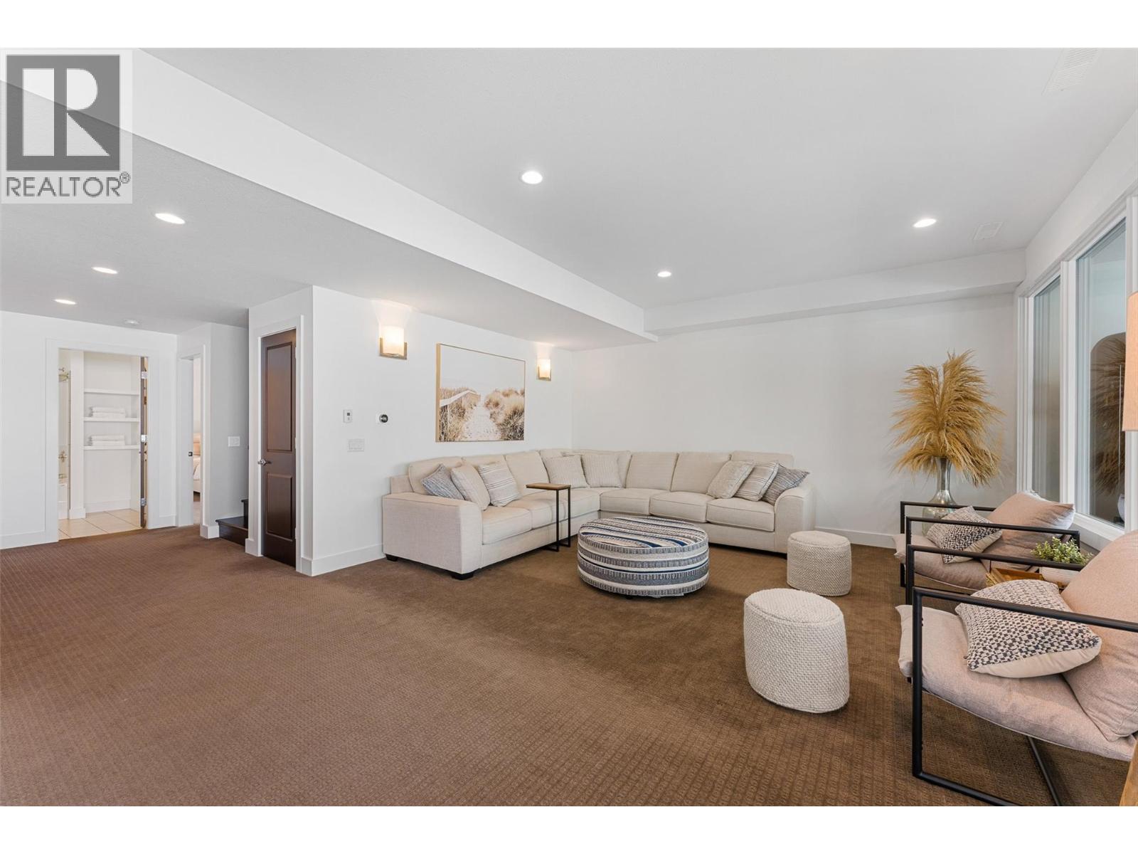 126 Sky Court, Kelowna - Image 1