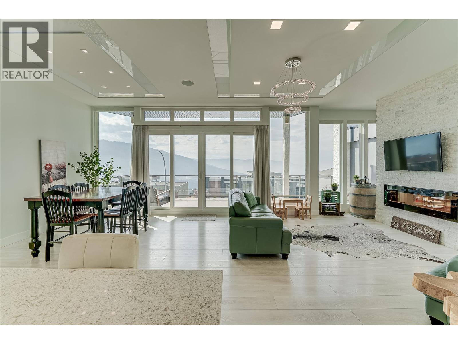 7180 Apex Drive - 19