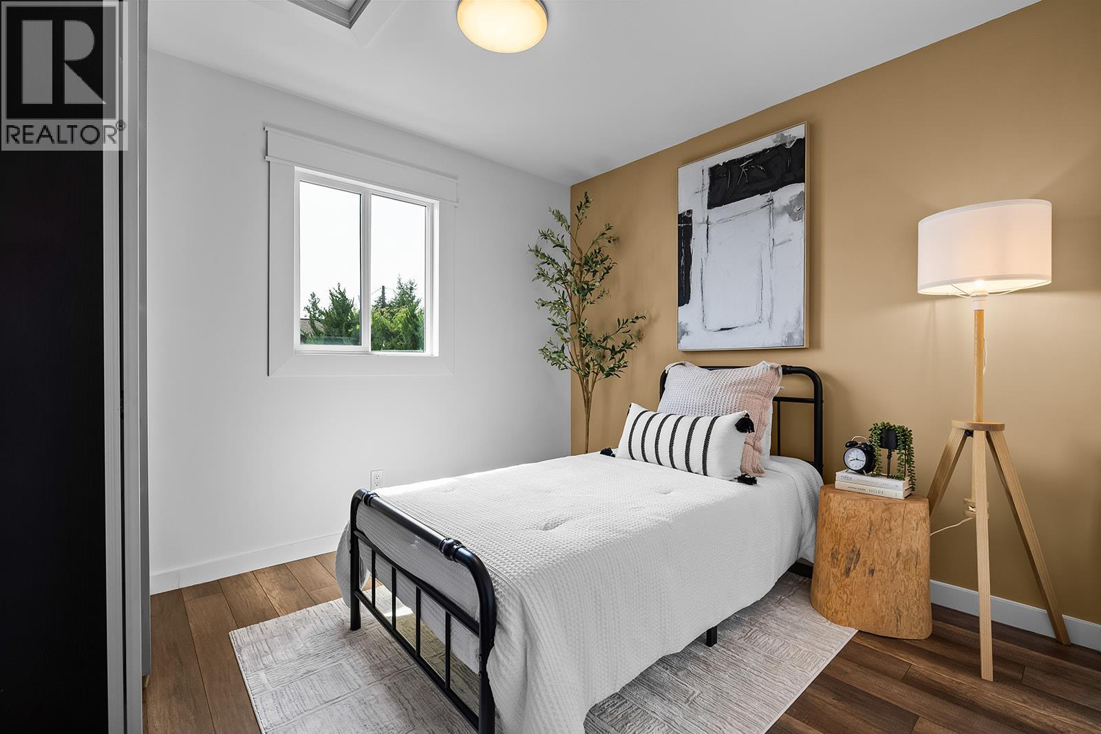 2751 Lakeview Road - Image 31