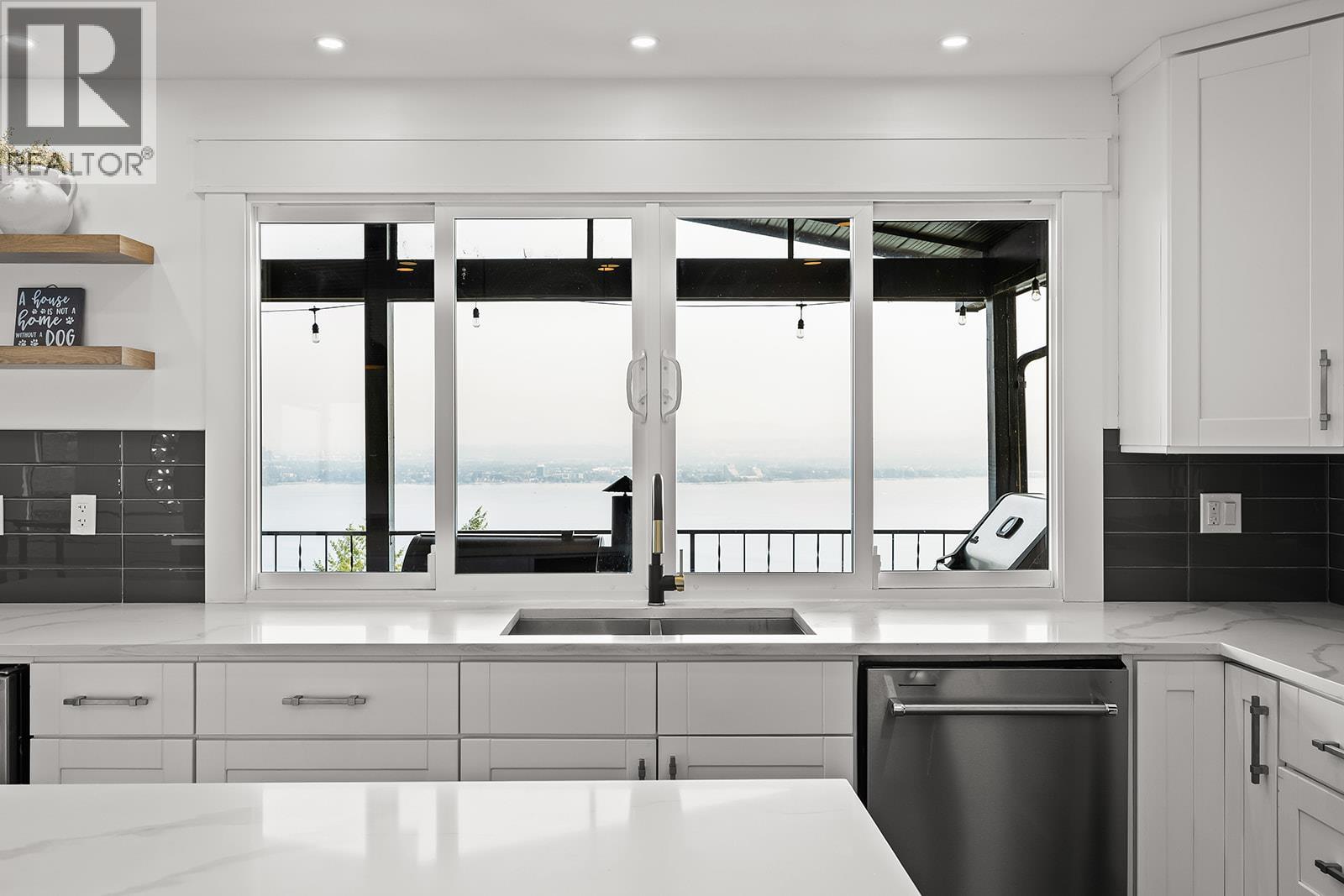 2751 Lakeview Road - Image 27